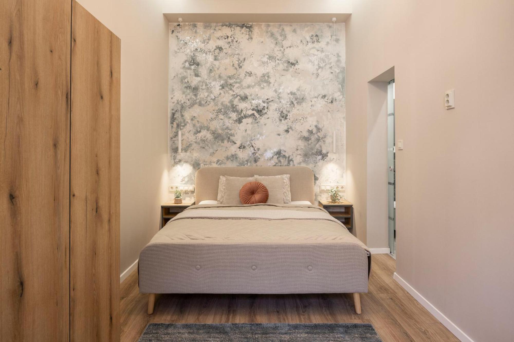 Exclusive Stylish Suite By Prestige Homes Next To The Oktogon Boedapest Buitenkant foto