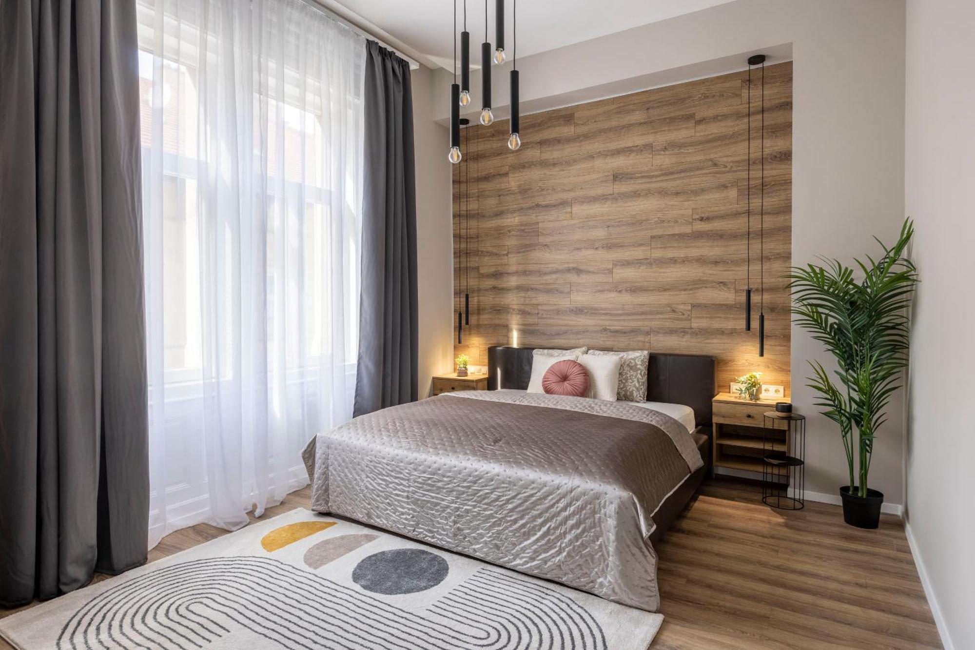 Exclusive Stylish Suite By Prestige Homes Next To The Oktogon Boedapest Buitenkant foto